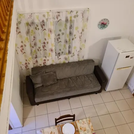 Apartment Feel Like *